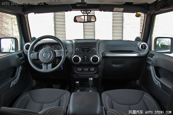 2014款 Jeep牧马人 3.0L 四门版 撒哈拉 