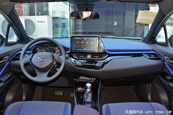 2018款 丰田C-HR 2.0L 自动领先版