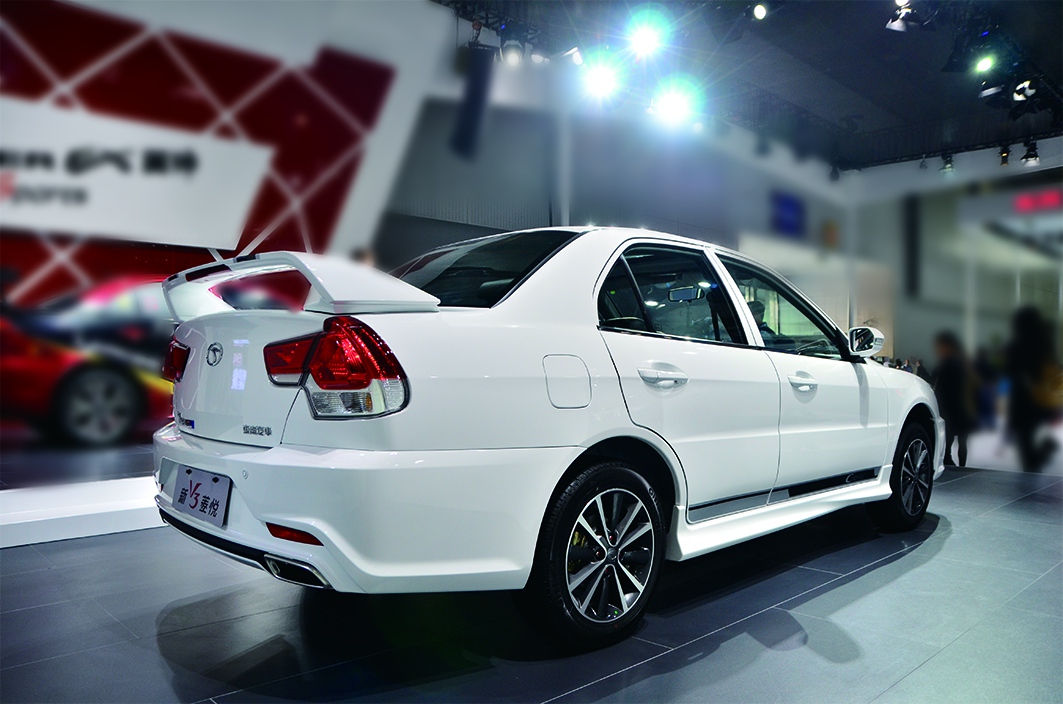 奔跑吧 新生活 东南新V3菱悦焕新上市 -衢州康