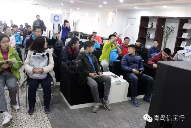 青岛信宝行联合青岛二中开展宝马公开课-青岛