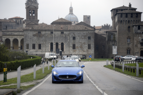 驾驶玛莎拉蒂,一起前往摩德纳吧-恒骏汽车_凤凰汽车