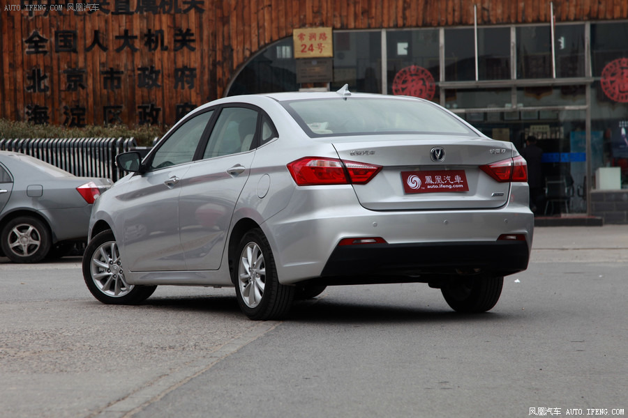 6l 手动乐享型图片 长安_汽车图库_凤凰网汽车