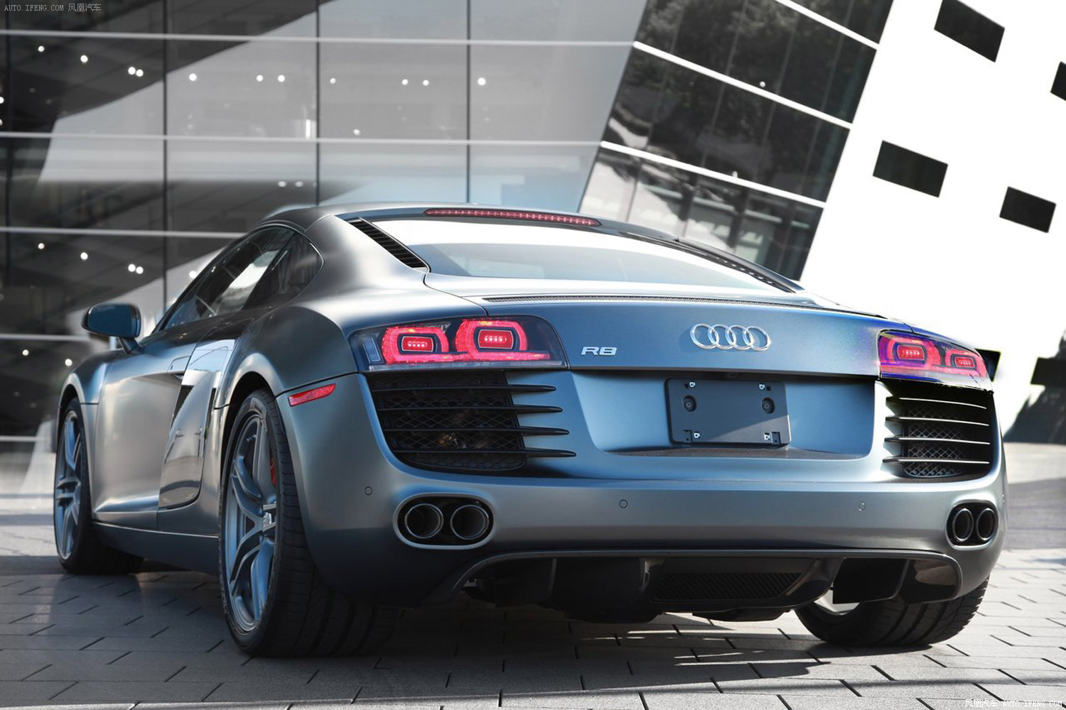 【奥迪r8图片】_款 图片 奥迪_汽车图库_凤凰汽车_1527684