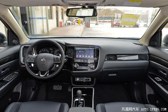 2019款 三菱欧蓝德 2.4L 四驱CVT致享版 5座