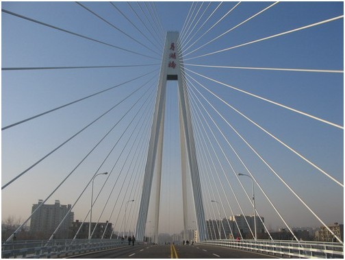 琴台大道月湖桥交通压力倍增