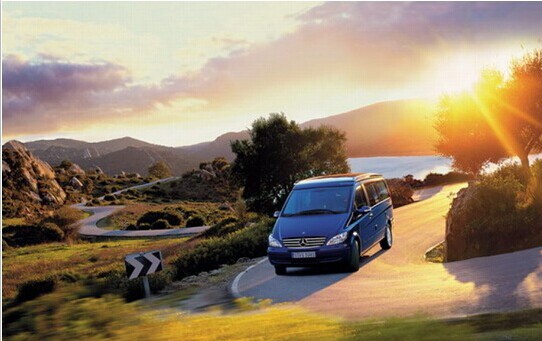 奔驰V9房车——图片