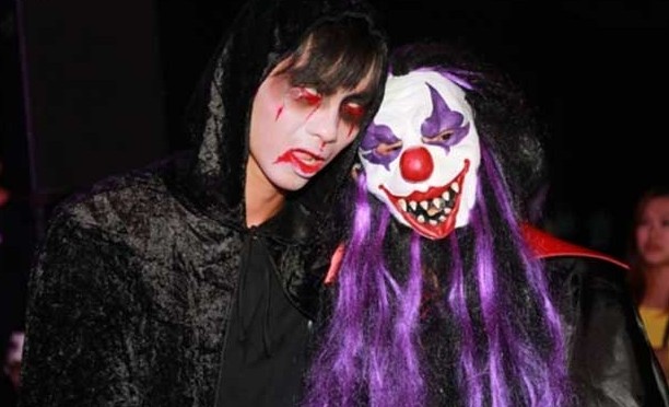 bmw悦享奇趣万圣夜&rdquo;:优雅高贵的吸血鬼伯爵,冷酷邪恶的魔鬼