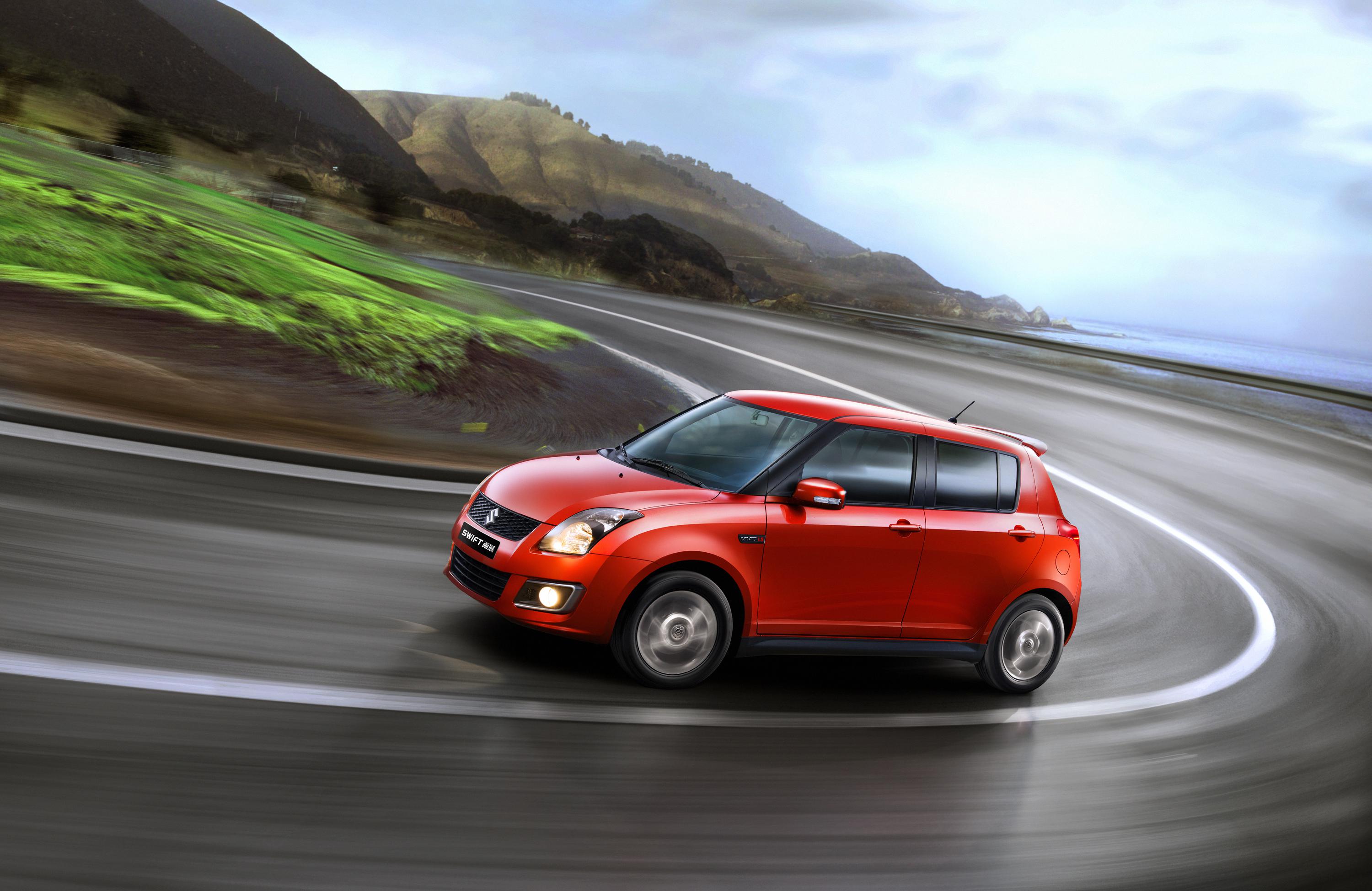 迪通长安铃木雨燕 最高优惠1万含礼包